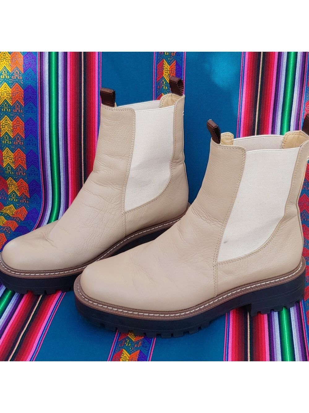 Sam Edelman Women's Cream Chelsea Slip-on Ankle Boots size 9W - Picture 4 of 16